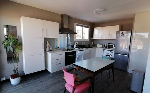 Appartement à vendre    3 pièces • 59,80 m2 Royan