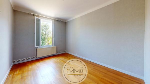 Maison 8 pièce(s) 6 chambre(s) 245 m²