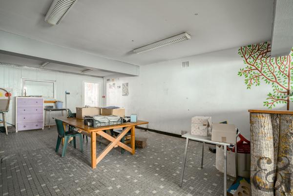 Immeuble 210 m² à Monclar