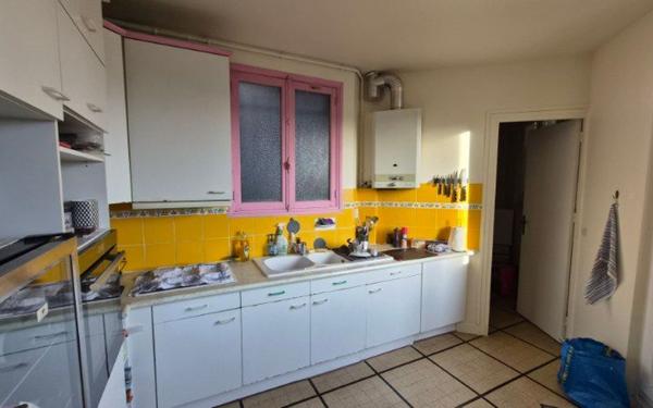 Appartement à louer    3 pièces •  Paris 11