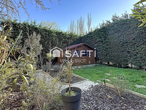 Maison familiale proche écoles, gare