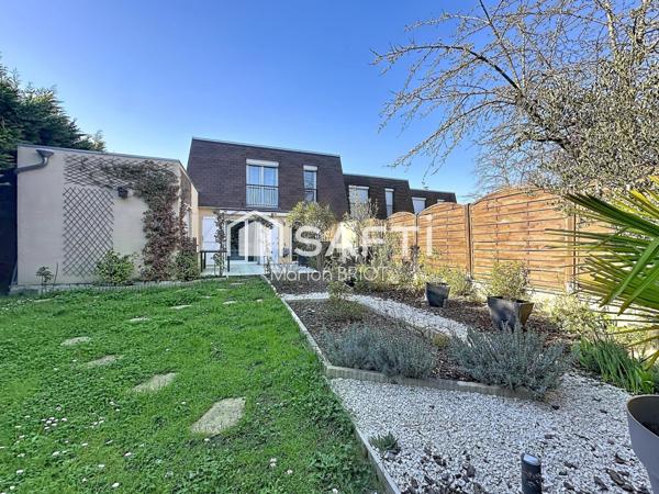 Maison familiale proche écoles, gare
