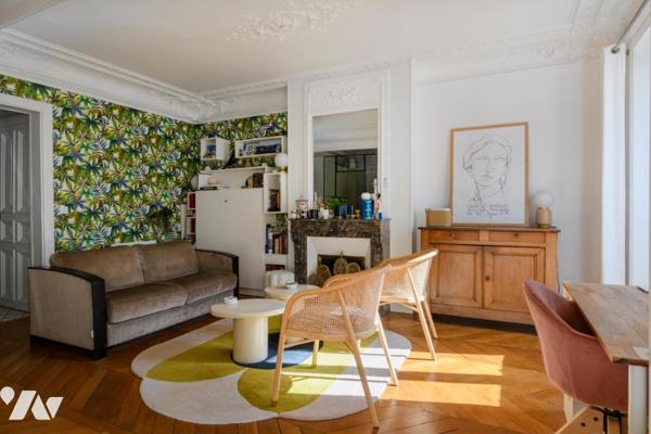 PARIS 09 / SAINT-GEORGES - APPARTEMENT 4 PIÈCES BIS ÉTAGE ÉLEVÉ DANS IMMEUBLE BOURGEOIS + CAVE