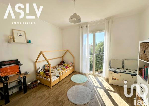 Maison traditionnelle 6 pièces de 140 m² à Six-Fours-les-Plages (83140)