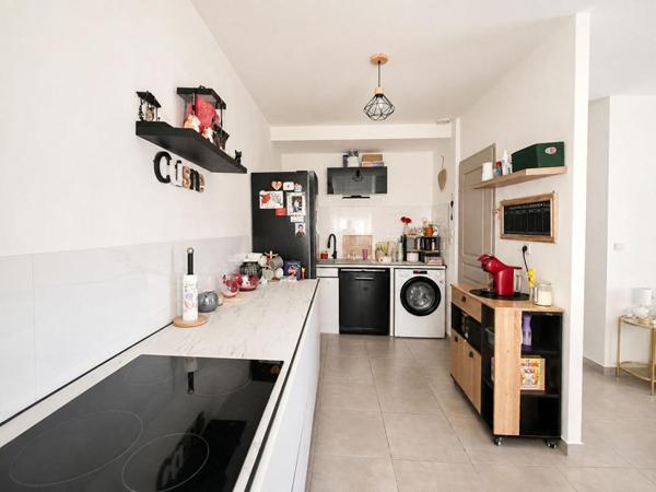 Immeuble de rapport  -  6 appartements loués