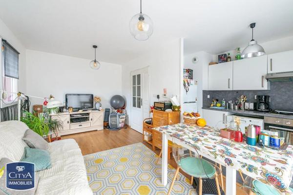 Appartement à louer 2 pièces 41.77m²