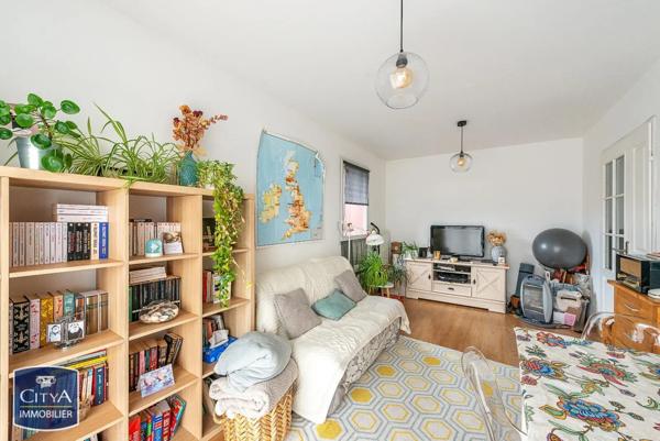 Appartement à louer 2 pièces 41.77m²