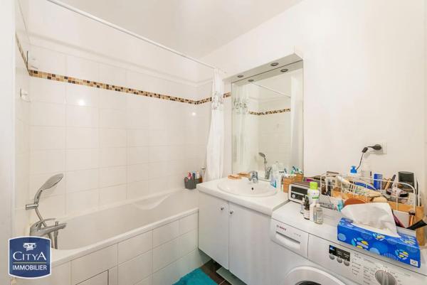 Appartement à louer 2 pièces 41.77m²