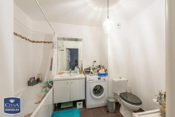 Appartement à louer 2 pièces 41.77m²