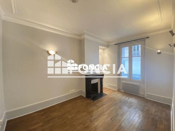 Location Studio 21.8 m² - 9 RUE DAVY Paris 75017
