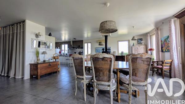 Maison à vendre 9 pièces 270 m² Échillais