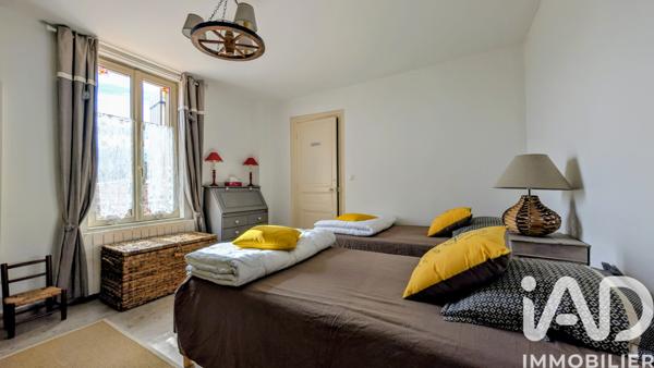 Maison à vendre 9 pièces 270 m² Échillais