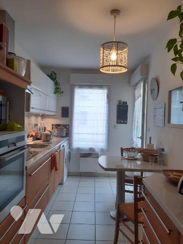 ANGERS: Appartement à usage d'habitation