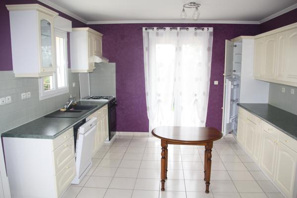 Tillières (49230) TILLIERES, Construction de plain pied sur terrain d'environ 520 m²