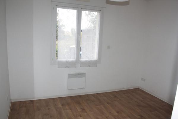 Tillières (49230) TILLIERES, Construction de plain pied sur terrain d'environ 520 m²