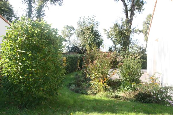 Tillières (49230) TILLIERES, Construction de plain pied sur terrain d'environ 520 m²