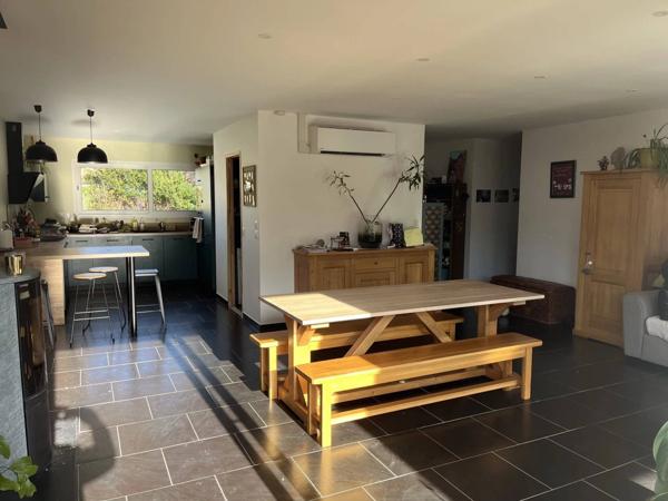 Maison Moderne à Linxe: Confort et Économie Énergétique