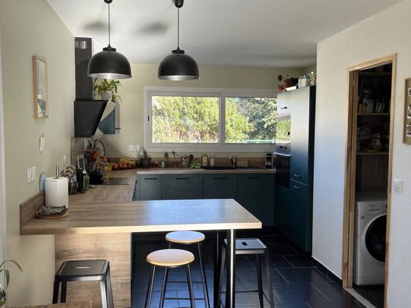 Maison Moderne à Linxe: Confort et Économie Énergétique