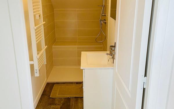 Appartement à louer    7 pièces • 178,53 m2 Châtellerault