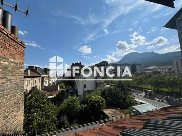 Location Studio meublé 18.28 m² - 151 COURS BERRIAT Grenoble 38000