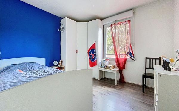 Appartement à vendre    4 pièces • 82 m2 Guyancourt