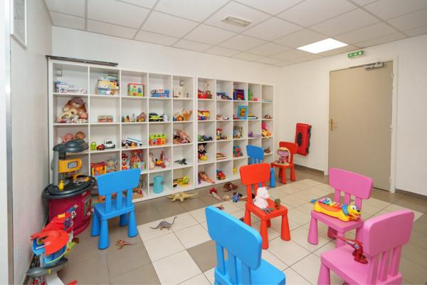 INVESTISSEMENT LOCATIF – Poissy – Résidence Affaires Logely Résidis - 7,94% de rentabilité
