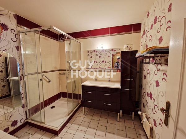 Appartement à vendre de 4 pièces de 87 m² avec balcon et parking