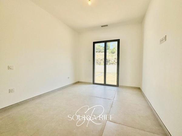 EXCLUSIVITÉ VILLA CONTEMPORAINE AVEC PISCINE ET PANORAMA IMPRENABLE À 15 MIN DE CARCASSONNE