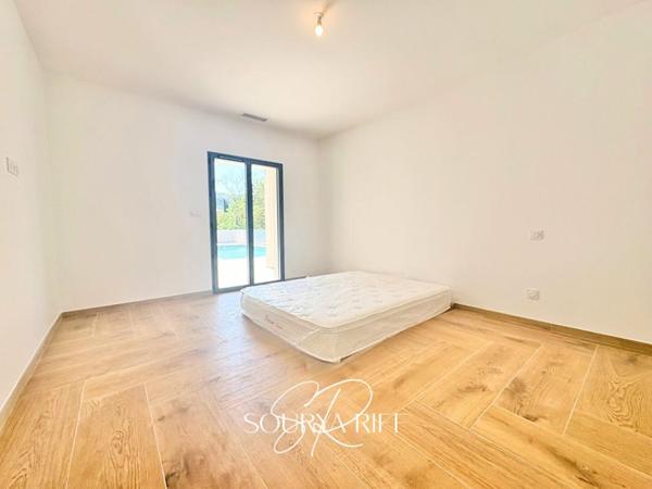 EXCLUSIVITÉ VILLA CONTEMPORAINE AVEC PISCINE ET PANORAMA IMPRENABLE À 15 MIN DE CARCASSONNE