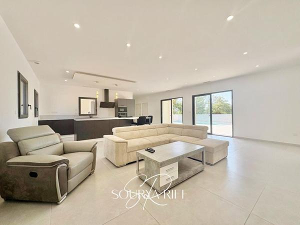 EXCLUSIVITÉ VILLA CONTEMPORAINE AVEC PISCINE ET PANORAMA IMPRENABLE À 15 MIN DE CARCASSONNE