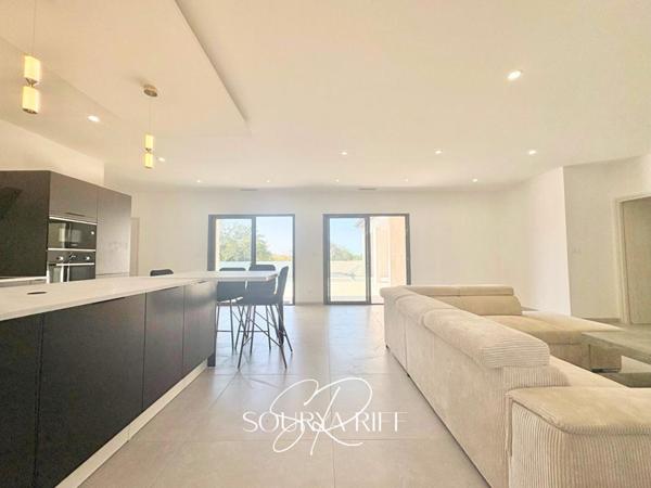 EXCLUSIVITÉ VILLA CONTEMPORAINE AVEC PISCINE ET PANORAMA IMPRENABLE À 15 MIN DE CARCASSONNE