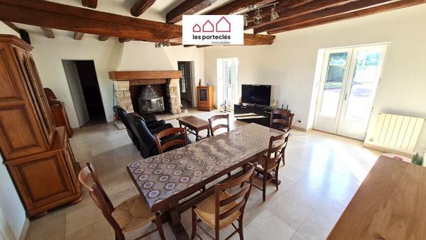 Chapelon (1h50 de Paris), 3/4 ch, bureau, piscine, tennis sur 7737 m²