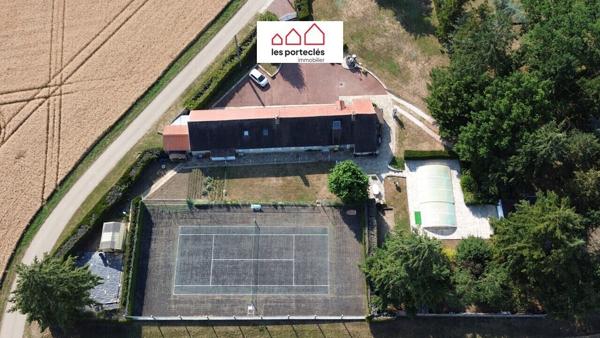 Chapelon (1h50 de Paris), 3/4 ch, bureau, piscine, tennis sur 7737 m²