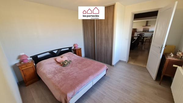 Chapelon (1h50 de Paris), 3/4 ch, bureau, piscine, tennis sur 7737 m²