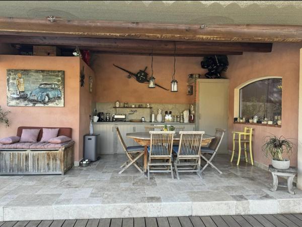 Maison de caractère avec vue panoramique dégagée,