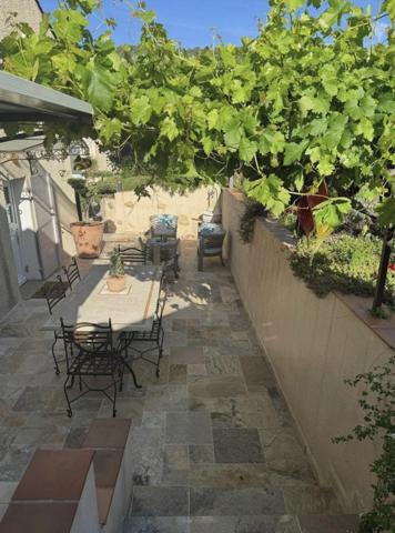 Maison de caractère avec vue panoramique dégagée,