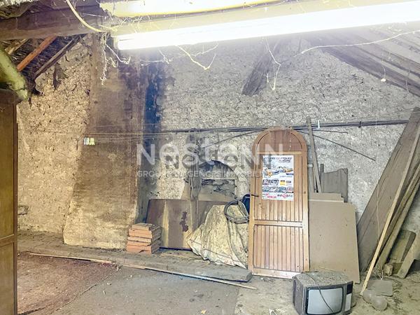 Beau projet de rénovation !! Amoureux de l'ancien : maison + dépendances à personnaliser ! La Chaussée St Victor