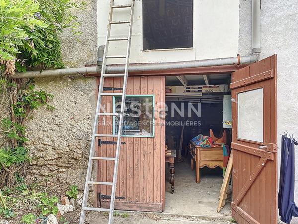 Beau projet de rénovation !! Amoureux de l'ancien : maison + dépendances à personnaliser ! La Chaussée St Victor