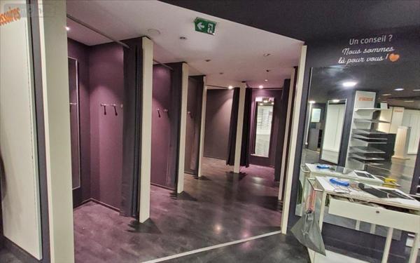 Local commercial à louer à Carhaix-Plouguer dans le Finistère (29270), ref : 29066-1037593