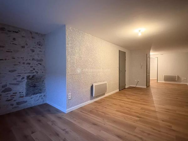 Location Appartement 2 pièces 50 m2 à Réalmont