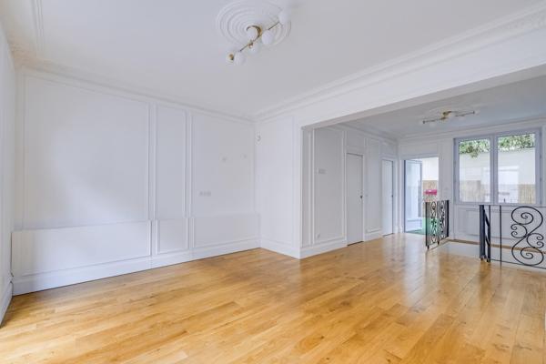 LOCAL COMMERCIAL - EMPLACEMENT PRIME - NOGENT-SUR-MARNE