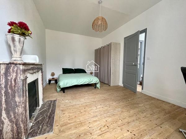 À LOUER Maison de ville meublée LAVAL HYPER CENTRE