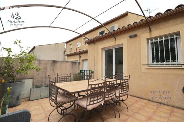 Maison T4 avec terrasse, jardin et garage dans le centre de Caveirac