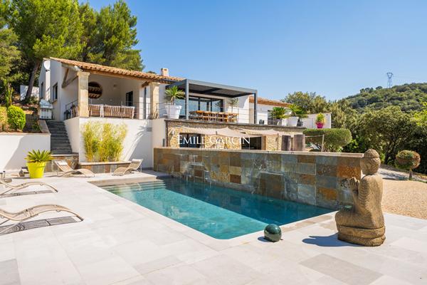 A vendre - Propriété contemporaine - en Haute Provence - en position dominante