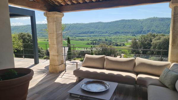 A vendre - Propriété contemporaine - en Haute Provence - en position dominante