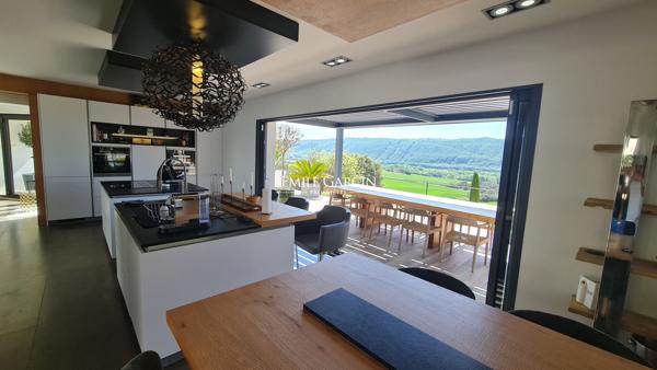 A vendre - Propriété contemporaine - en Haute Provence - en position dominante