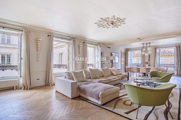 A vendre - appartement d'exception - 147 m² - Paris - 75007 - Carré des Antiquaires
