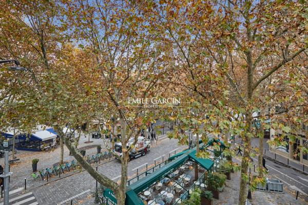 A vendre - appartement - 60 m²  - Paris - 75006  - Saint-Michel  - Vue dégagée
