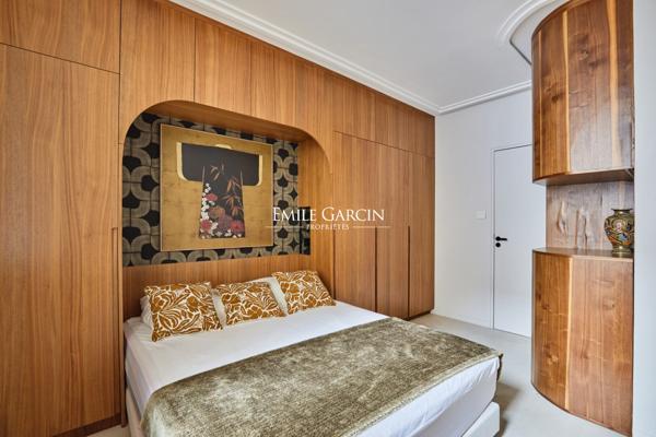 A vendre - appartement - 60 m²  - Paris - 75006  - Saint-Michel  - Vue dégagée