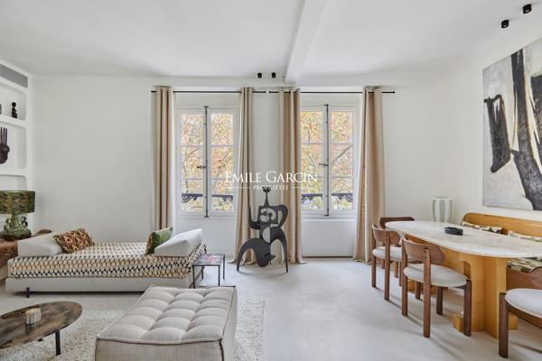 A vendre - appartement - 60 m²  - Paris - 75006  - Saint-Michel  - Vue dégagée